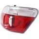 Purchase Top-Quality Passenger Side Taillamp Assembly by EAGLE EYES LIGHTS - GM557-B000R pa4