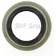 Purchase Top-Quality Rear Wheel Seal by SKF - 18881 pa4