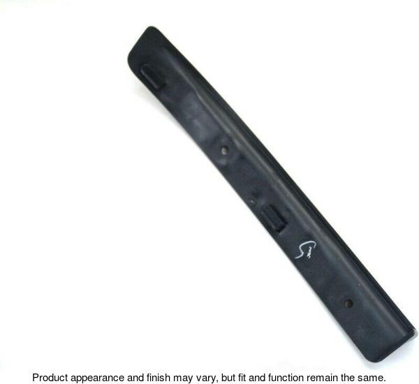 Grille Air Deflector FO1218148C on PartsAvatar.ca