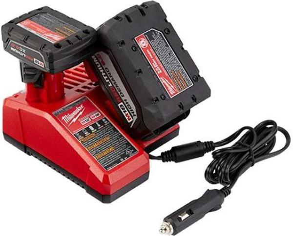 M18™ M12™ 12 V/18 V Li-ion Dual-port Vehicle Battery Charger by MILWAUKEE - 48-59-1810 pa2