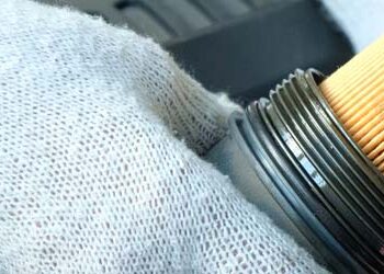 A Step-by-Step Engine Oil Filter Installation Guide