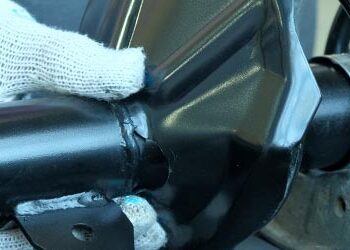 Stepwise Guide: How to Replace Your Car’s Strut Assembly?