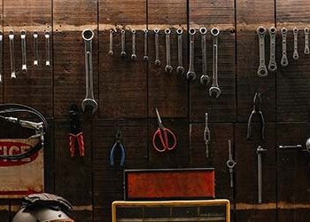 15 Must-Have Automotive Tools For Your Workshop