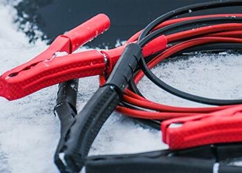 6 Reasons Jumper Starters Are Better Than Jumper Cables