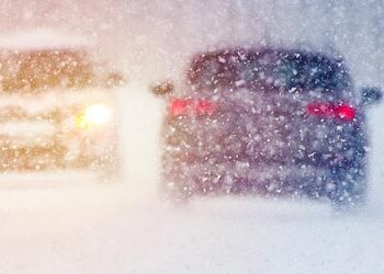 Driving Safely During Winters: Checklist and Tips For A Road Trip